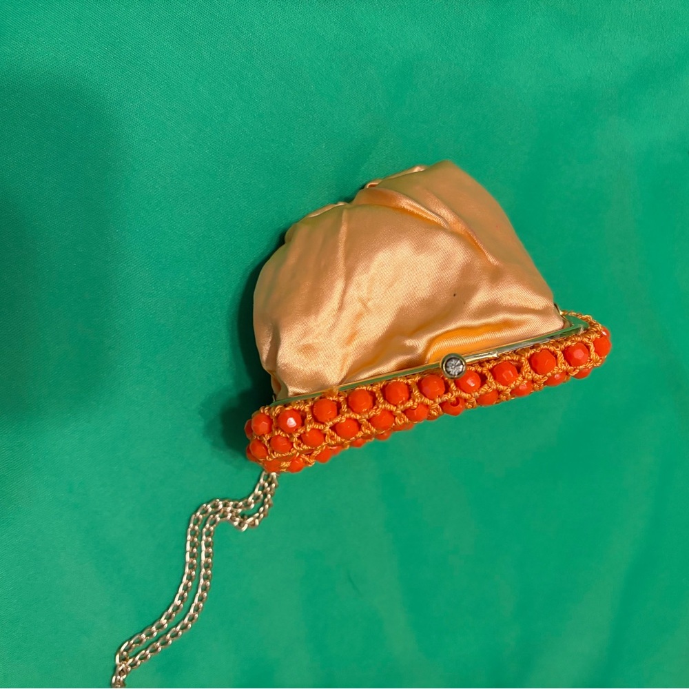 Vintage Orange Beaded Wristlet Coin Purse - Picture 5 of 5